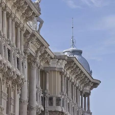 Palace Aparthotel 4*