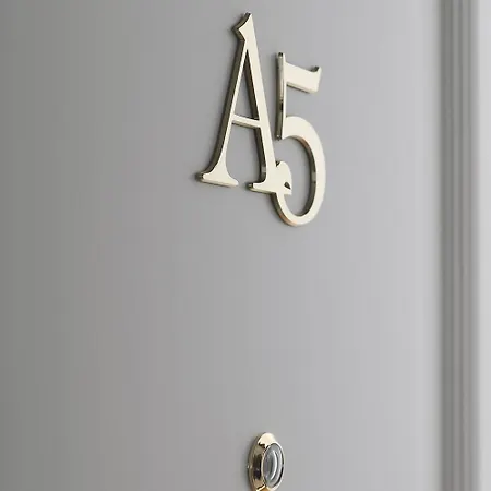 Palace Aparthotel 4*